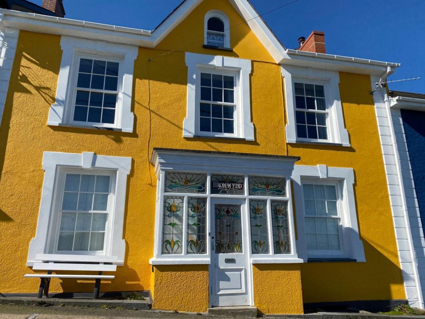 Bronwydd, Large Holiday Home In Seaside Town Of New Quay Buitenkant foto